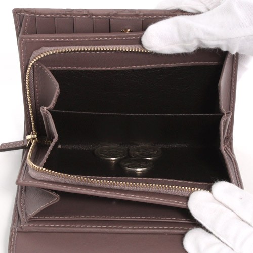 グッチ ダイス グッチシマ 三つ折財布 ラベンダー256935AA61G5403