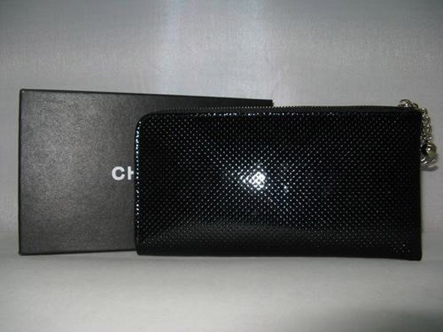 シャネル 2011年春夏新作CCマーク財布 ブラック CH202-01