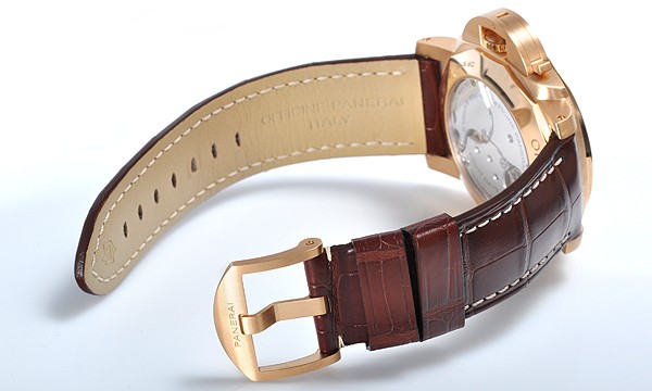 パネライ ルミノール １９５０ ８デイズ ＧＭＴ PAM00289