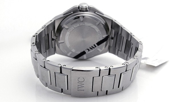 IWC インヂュニア オートマチック ミッションアース IW323604