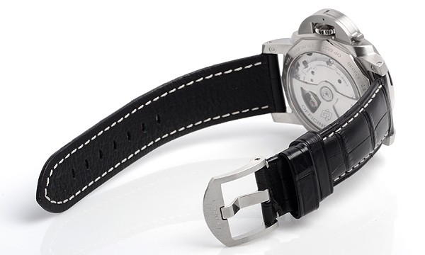 パネライ ルミノール１９５０マリーナ３デイズ オートマチック４２mm PAM00392