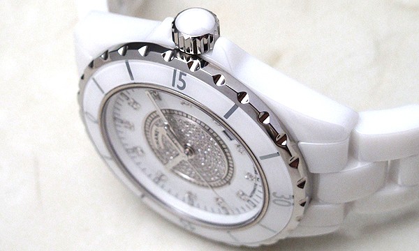 シャネル J12 ３８ セラミック ダイヤモンド H1759 ホワイト