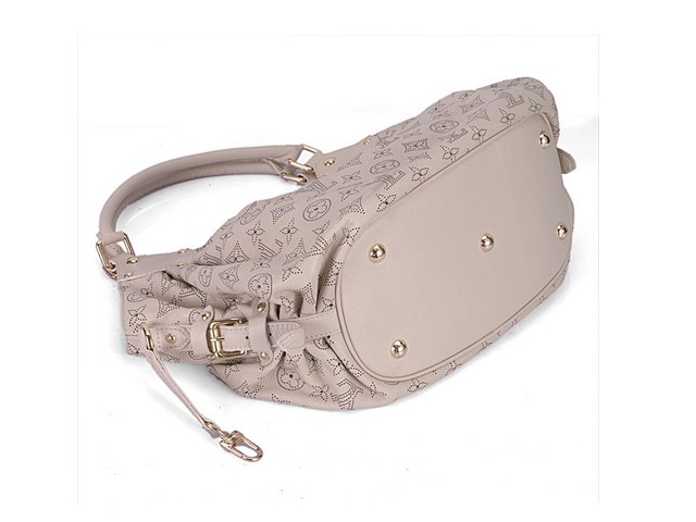 LOUIS VUITTON ルイ ヴィトン マヒナ ショルダーバッグM95548