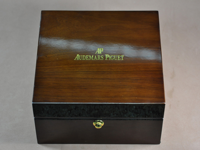 オーデマピゲ-AUDEMARS PIGUET-腕時計-国際保証書、純正ボックス