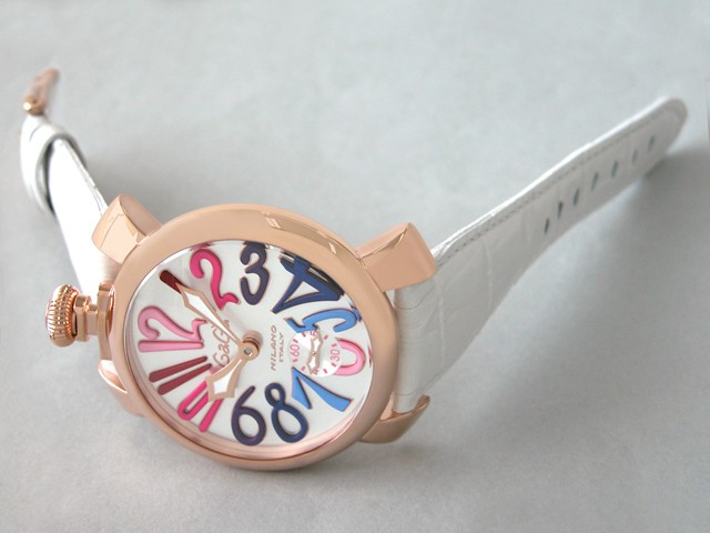 ガガ･ミラノ マニュアル 48mm 手巻き 5011.9 ホワイト皮 シルバー/マルチカラーアラビア