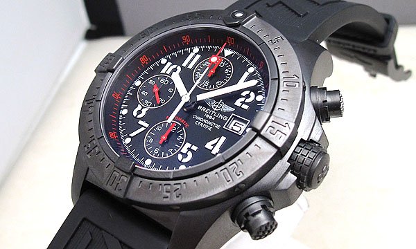 ブライトリングスーパーコピー アベンジャースカイランドブラックスティール M338B64DPB