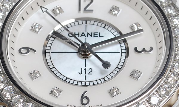 シャネルスーパーコピー Ｊ１２ ２９ H2572 ホワイト