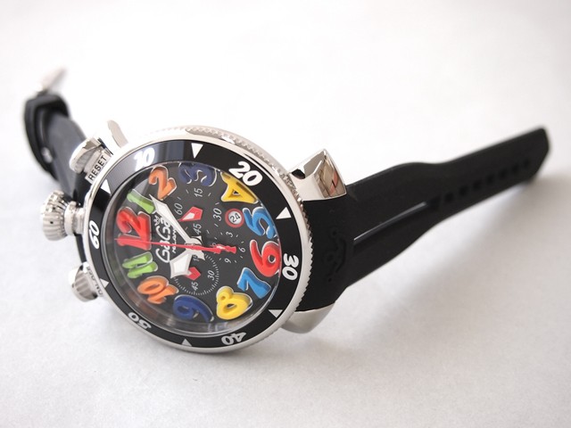 ガガ･ミラノ クロノ 48mm クォーツ 6050.2 ブラックラバー ブラック/マルチカラーアラビア