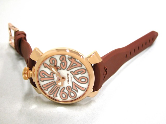 ガガ･ミラノ マニュアル 40mm クォーツ 5021.2 ブラウンラバー ホワイトシェル/ローズゴールドアラビア