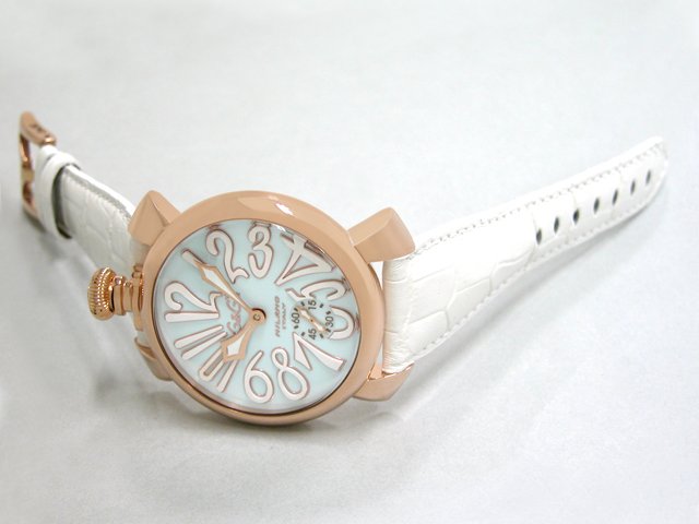 ガガ･ミラノ マニュアル48mm 手巻き 5011.3 ホワイト皮 ライトブルーマット/ホワイトアラビア