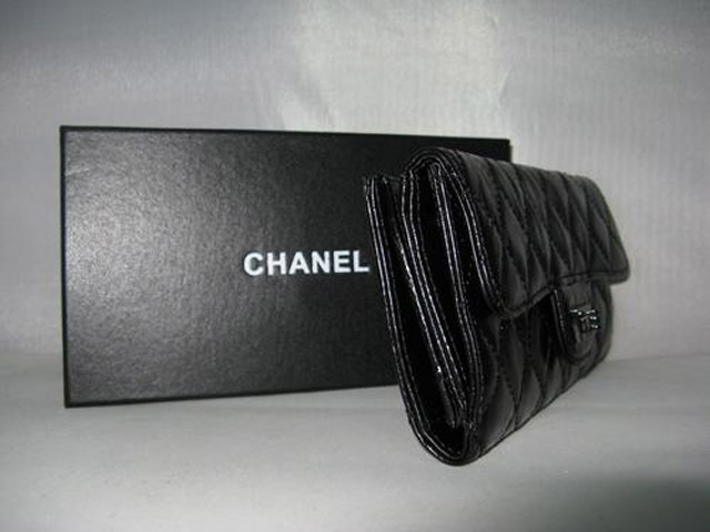 シャネルCHANELマトラッセ財布ヴィンテージカーフA50140 ブラック