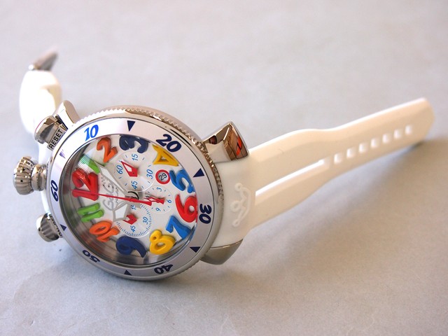 ガガ･ミラノ クロノ 48mm クォーツ 6050.2 レッドラバー ブラック/マルチカラーアラビア