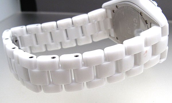 シャネルスーパーコピー Ｊ１２ ３８ H2430 ホワイト