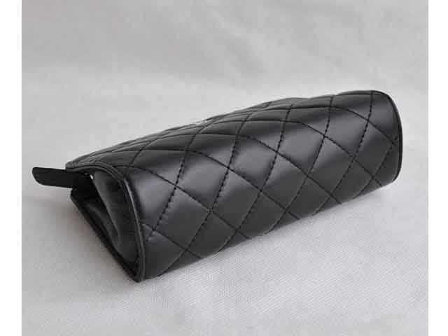 CHANEL シャネル ラムスキン ブラック トイレタリーケース 31502
