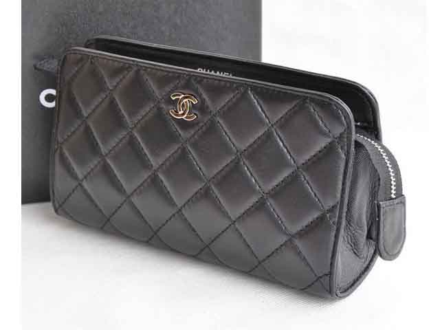 CHANEL シャネル ラムスキン ブラック トイレタリーケース 31502