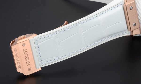 ウブロ キングパワー コスタ スメラルダ 710.OE.2123.GR.PCM12 ホワイト