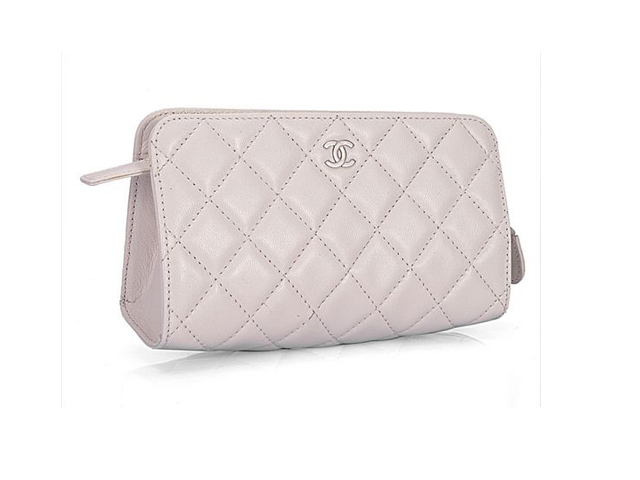 CHANEL シャネル ラムスキン ホワイト マトラッセ ミニバッグ 31502