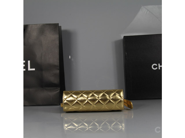 CHANEL シャネル ラムスキン ゴールド トイレタリーケース 31502
