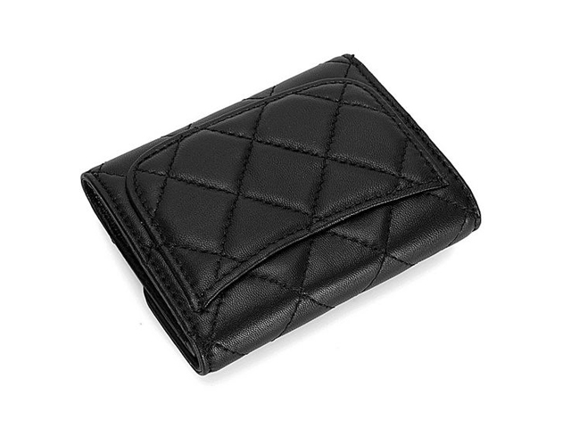 CHANEL シャネル ブラック ラムスキン マトラッセ 財布 31504