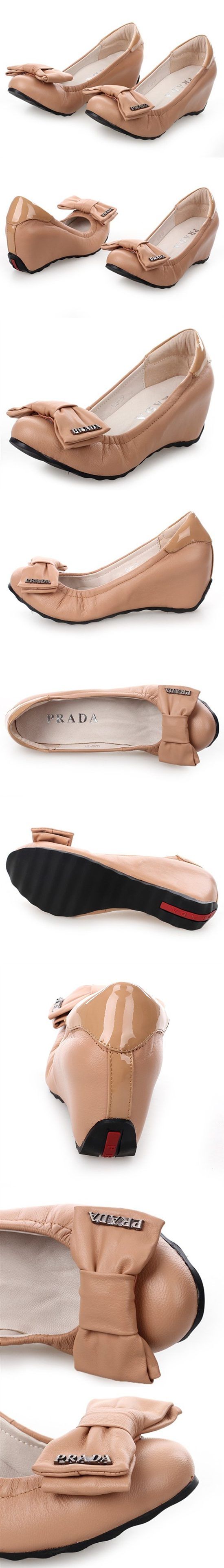 プラダ フラットシューズ PRADA 革靴 パンプス ベージュ 20350