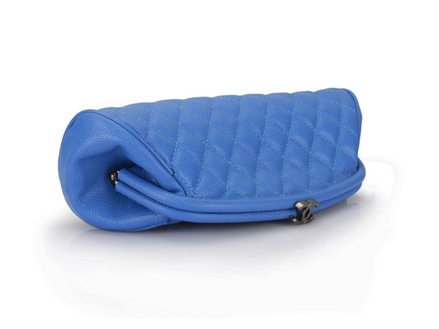 CHANEL シャネル キルティングクラッチバッグ 35488 PMサイズ ブルー