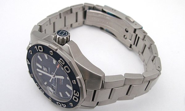 タグ・ホイヤー アクアレーサー キャリバー５ ５００Ｍ WAJ2112.BA0870