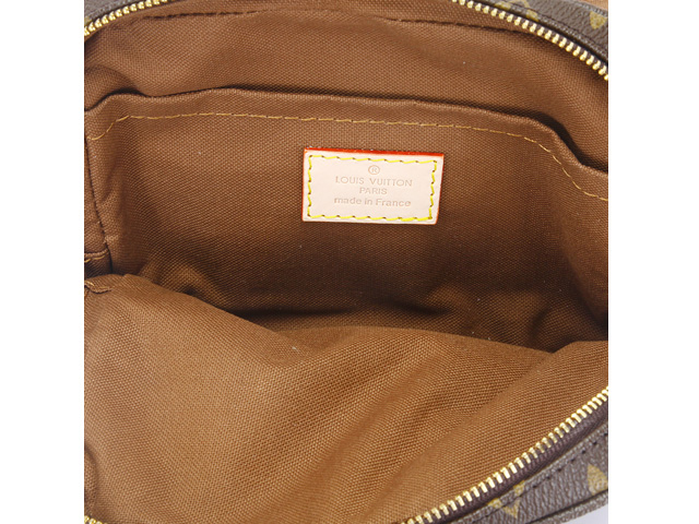  LOUIS VUITTON ルイ·ヴィトン バムバック ボスホールPM M40108