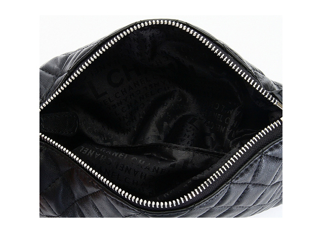 CHANEL シャネル ブラック ラムスキン トイレタリーケース マトラッセ A1279