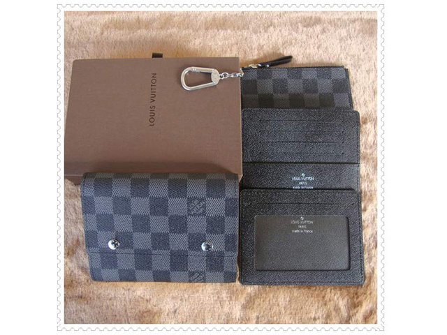 LOUIS VUITTON ルイ.ヴィトン ダミエ 入れ、札入れ、財布 M63083