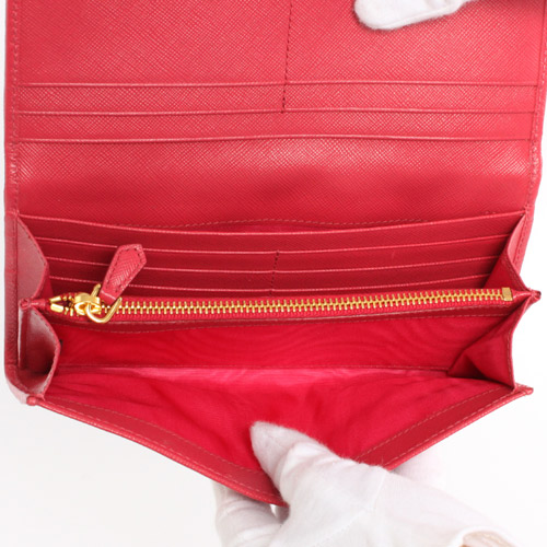 プラダ SAFFIANO QUILTING 長財布 フーシャピンク＆ゴールド 1M1132