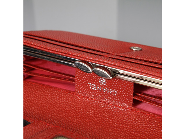 CHANEL シャネル カーフスキン コーラルピンク　長財布 A1309
