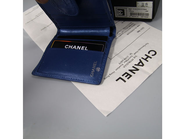 CHANEL シャネル ブルー ラムスキン カンボンライン 短財布 AN1053