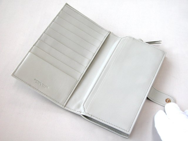 ボッテガヴェネタ ホック付長財布 114074V0013-9541 オフホワイト