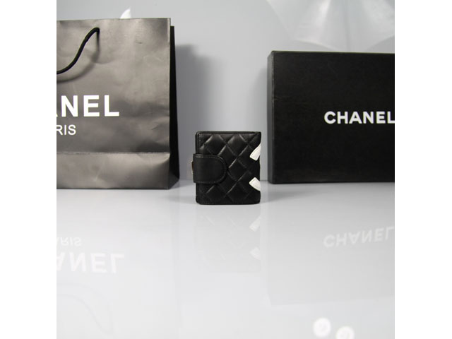 CHANEL シャネル ブラック/ホワイト　ラムスキン カンボンライン 短財布 AN1056