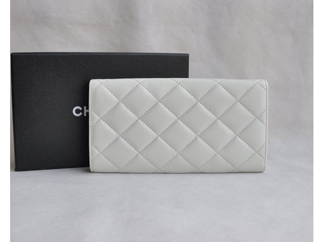 CHANEL シャネル ラムスキン ホワイト マトラッセ 長財布 3380