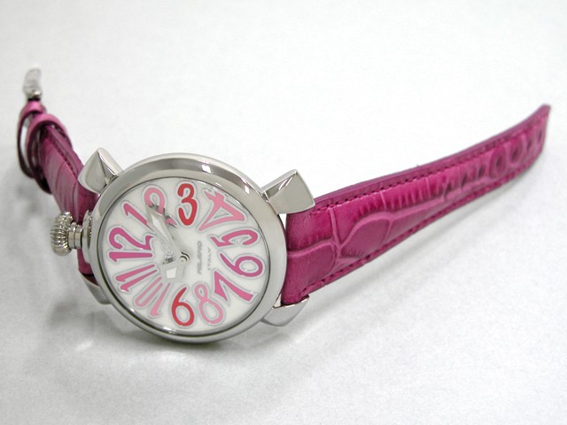 ガガ･ミラノ マニュアル 40mm クォーツ 5020.6 チェリー皮 ホワイトシェル/ピンクカラーアラビア