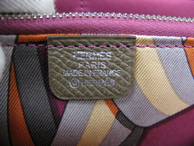エルメス アザップシルクイン/ラウンド長財布 ヴォーエプソン エトゥープ HERME010