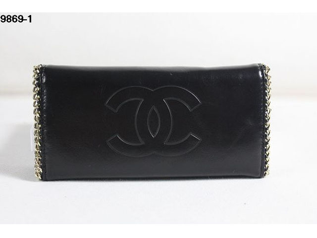 シャネルスーパーコピー CHANELスタッズ付き財布 ブラック 9869-2