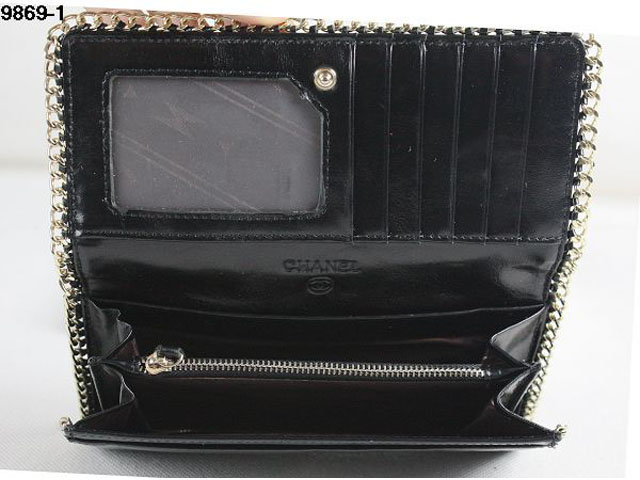シャネルスーパーコピー CHANELスタッズ付き財布 ブラック 9869-2