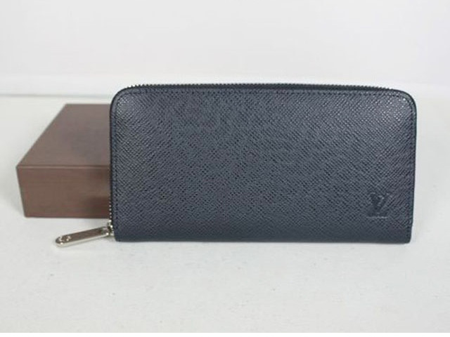 ルイ·ヴィトン LOUISVUITTON ポルトモネ·ジップ ボレアル M61728