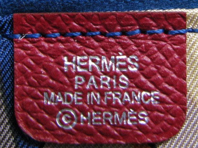 エルメス アザップシルクイン ラウンド長財布 ヴォーエプソン/ルビー HERME018