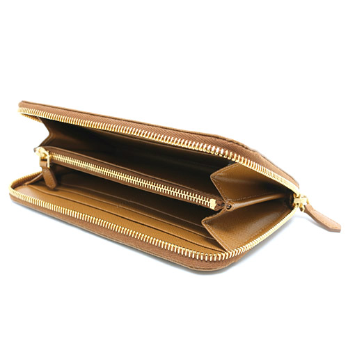 プラダ 財布 韓国 スーパーコピー METAL カーフレザー 長財布 キャラメル CARAMEL 1M0506 QWA 98L