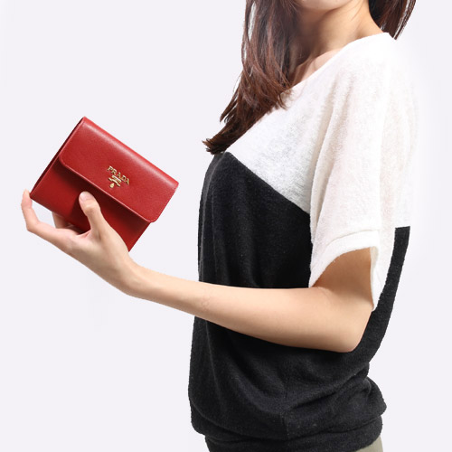 ラダ PRADA SAFFIANO METAL カーフレザー 三つ折財布 レッド FUOCO 1M0170 QWA 68Z