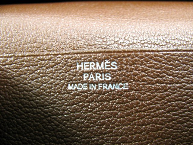 HERMES ベアンスフレ二つ折長財布 シェーブル/カフェ（金具：シルバー）