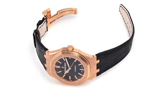  オーデマピゲ スーパーコピー ロイヤルオーク ３７ｍｍ 15450OR.OO.D002CR.01