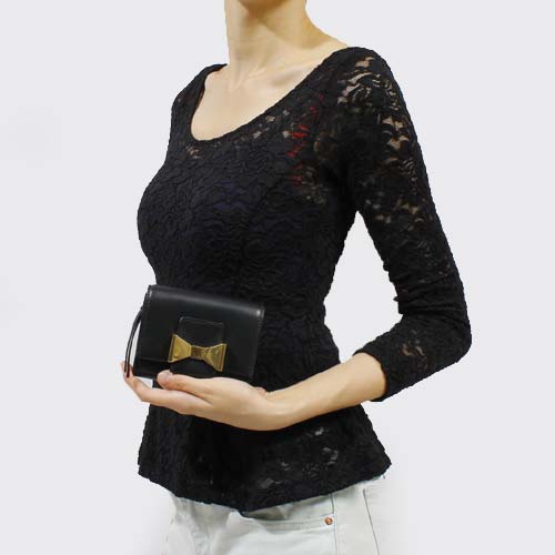 クロエ CHLOE ボビィ ラムスキン 二つ折財布 ブラック 3P0491 834 001